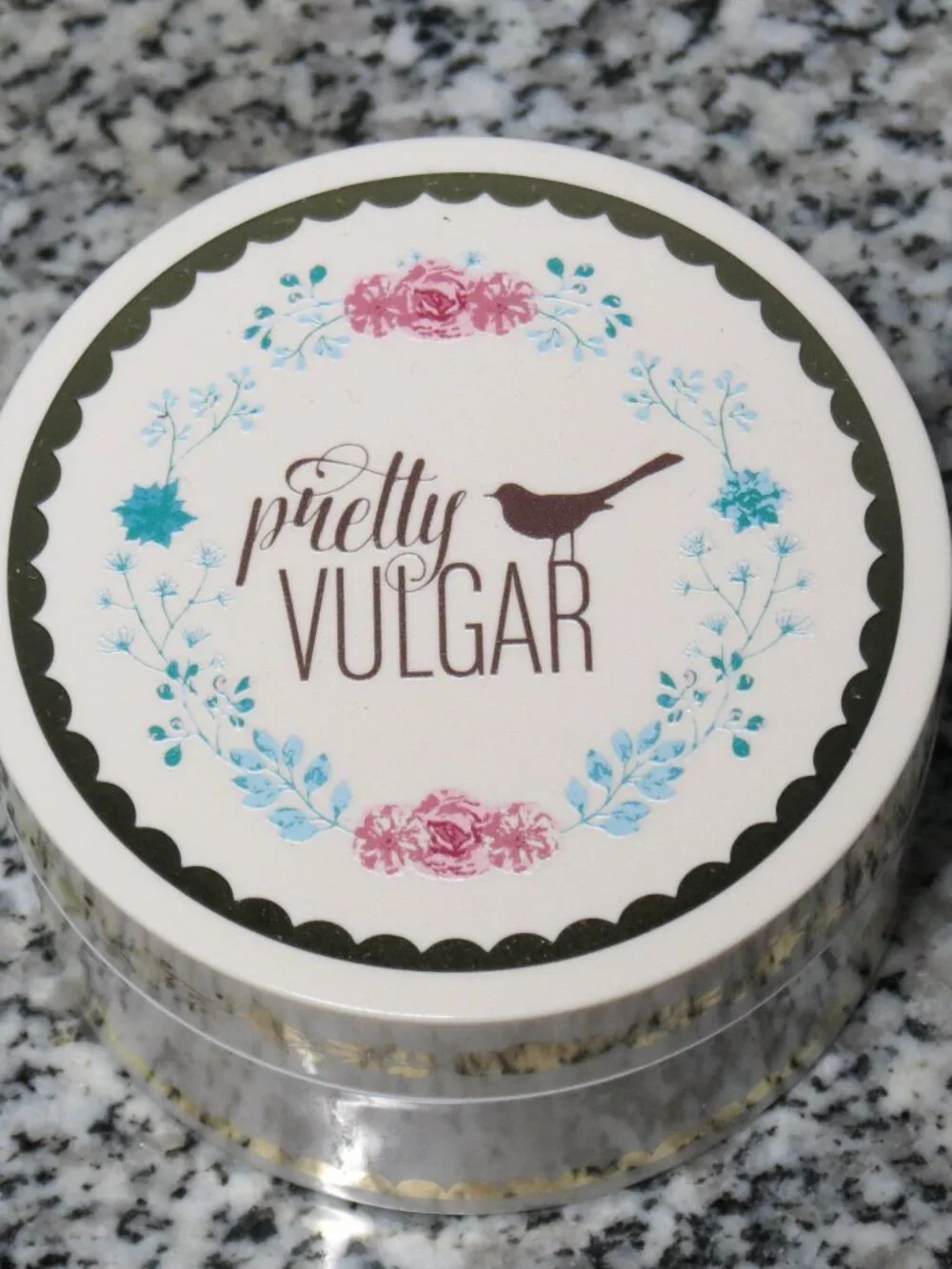 NEW Pretty Vulgar The Powder Room 147 Matte About It Translucent  Setting Powder